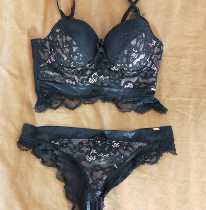 Zwarte lingerie setje 